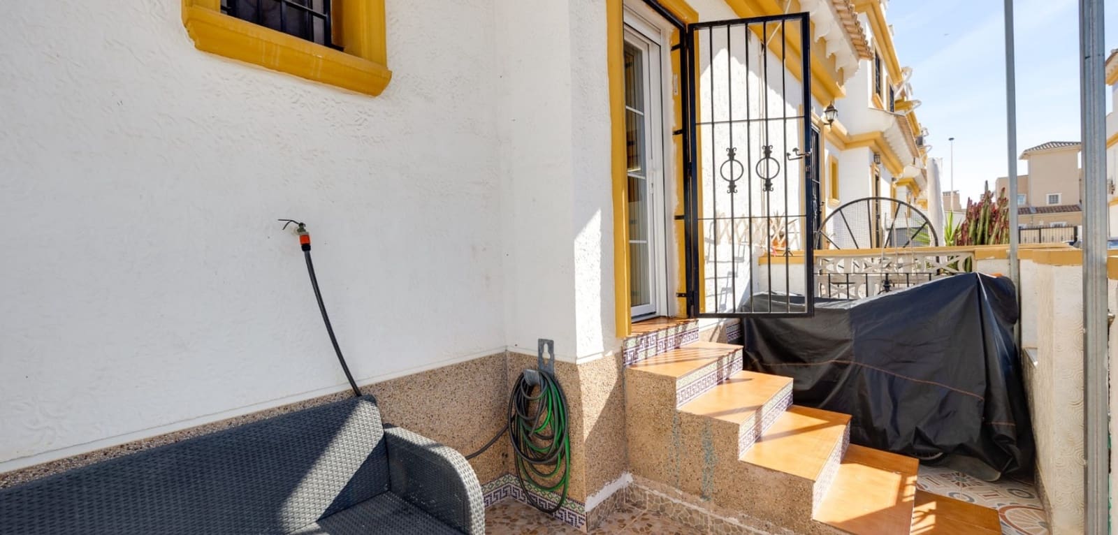 3 sypialnia Dom na sprzedaż w Torrevieja z basenem - 249 900 € (Ref: 9665214)