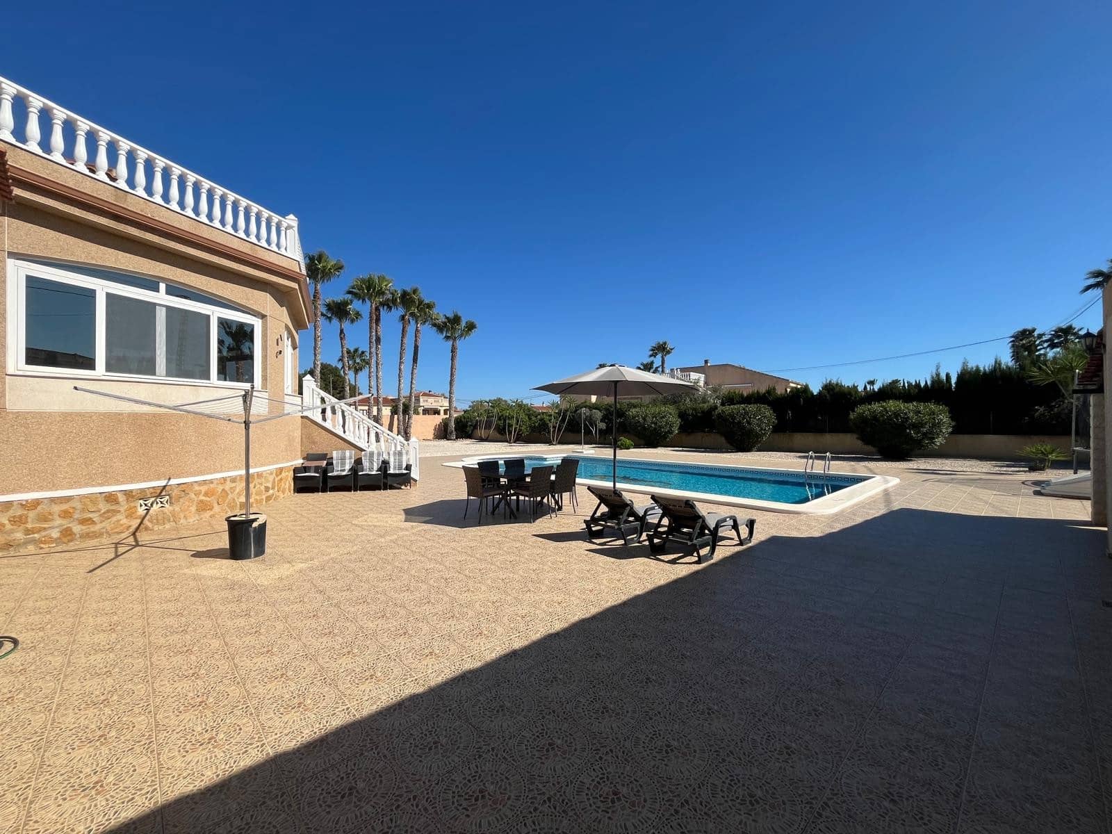 5 slaapkamer Villa te koop in Catral met zwembad - € 449.995 (Ref: 9687411)