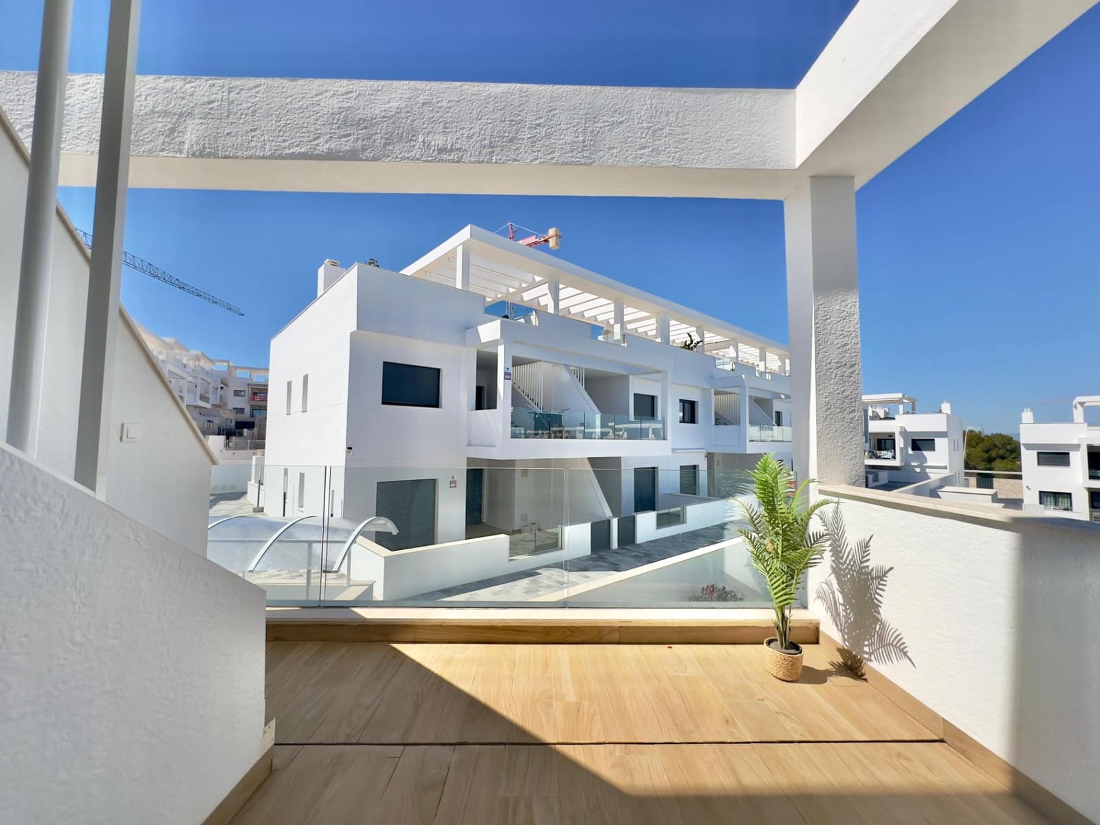 Bungalow de 2 habitaciones en Los Balcones en venta con piscina garaje - 315.000 € (Ref: 9687420)