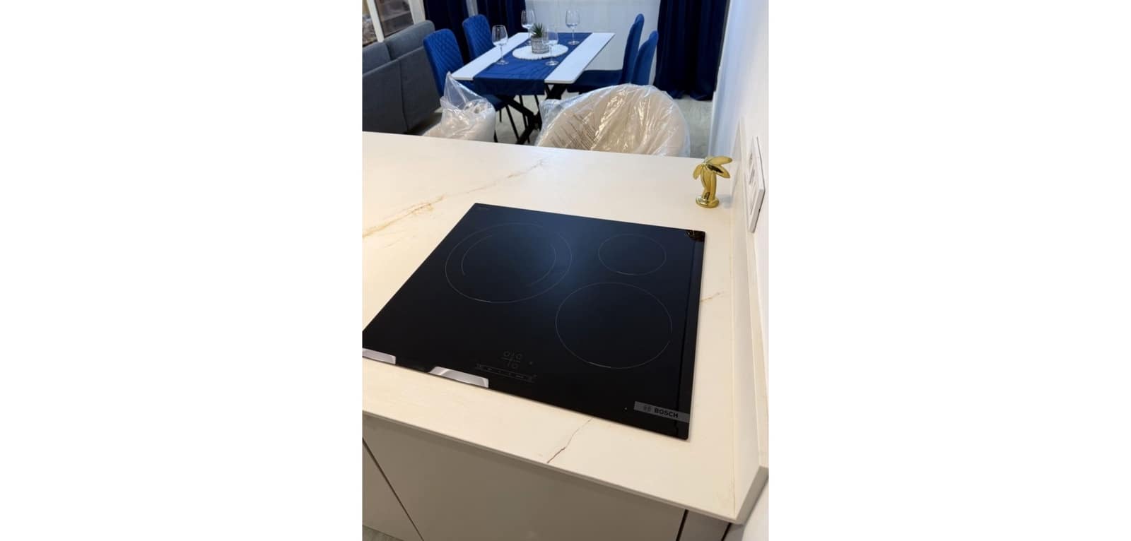 2 makuuhuone Huoneisto myytävänä paikassa Torrevieja mukana uima-altaan - 265 000 € (Ref: 9687421)