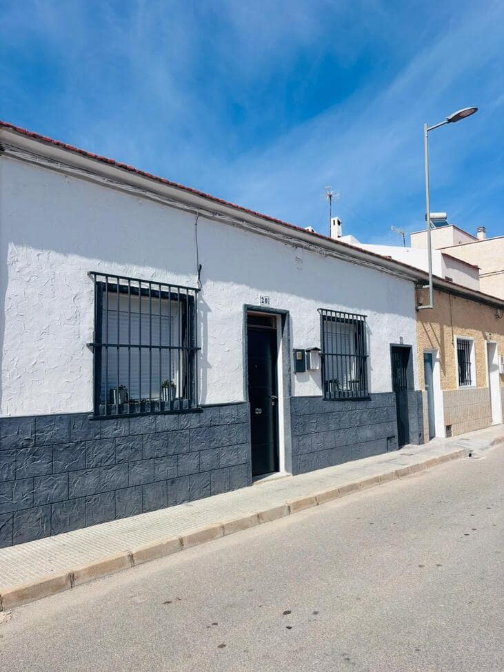 4 Zimmer Haus zu verkaufen in San Miguel de Salinas mit Pool - 199.000 € (Ref: 9687422)