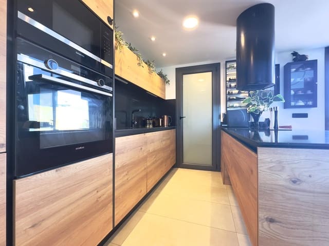 3 makuuhuone Kattohuoneisto myytävänä paikassa Los Dolses, Orihuela mukana uima-altaan - 639 000 € (Ref: 9687427)