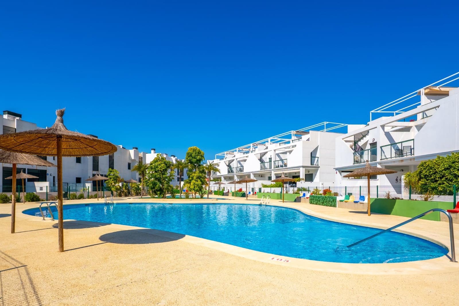 2 sovrum Lägenhet till salu i Pilar de la Horadada med pool garage - 265 000 € (Ref: 9694109)