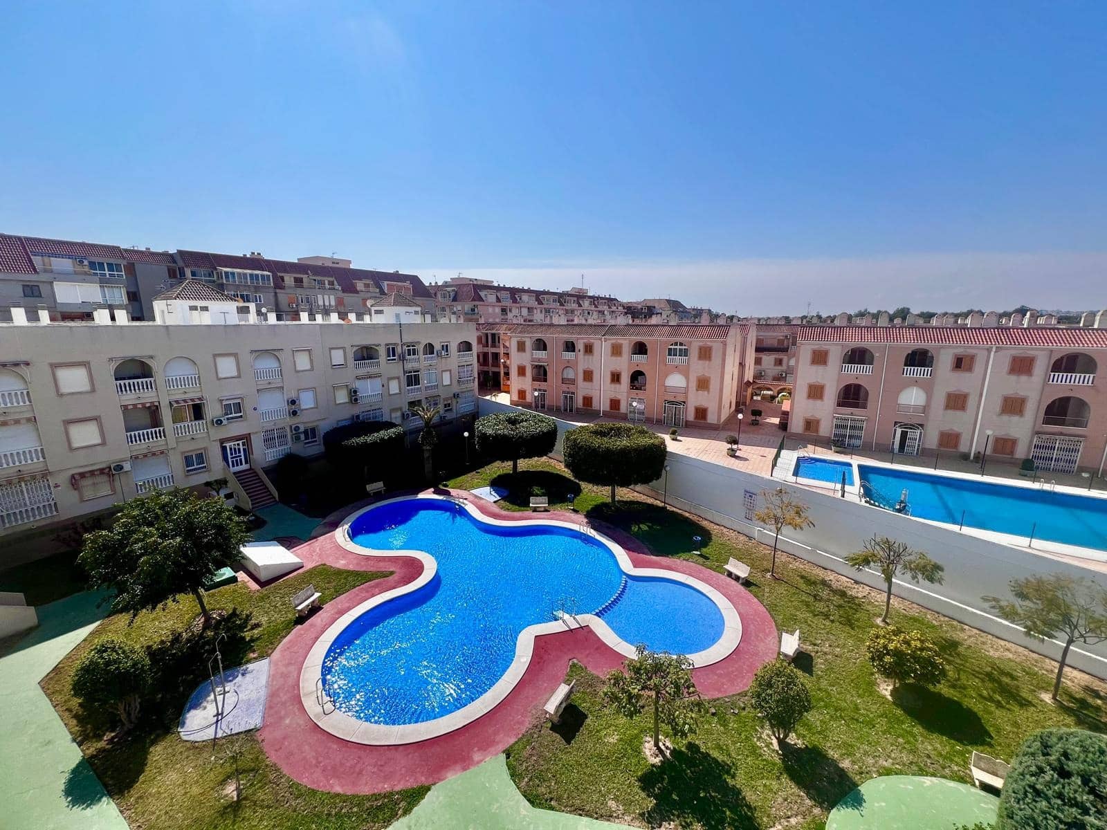 2 chambre Appartement à vendre à Torrevieja avec piscine - 155 000 € (Ref: 9713974)