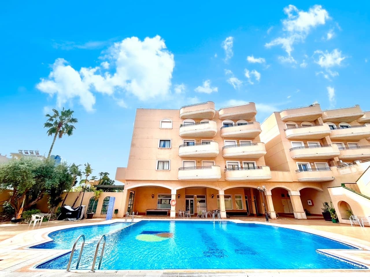 2 bedroom Apartment for sale in Cabo Roig with pool garage - € 174,995 (Ref: 9713977)