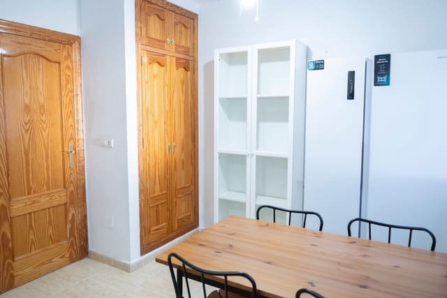 Casa de 4 habitaciones en Ciudad, San Javier en venta con piscina - 255.000 € (Ref: 9713978)