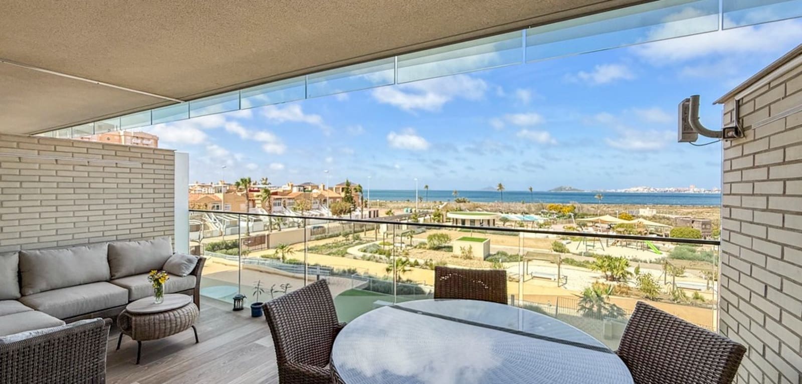 2 soveværelse Lejlighed til salg i Playa Paraiso med swimmingpool - € 320.000 (Ref: 9713983)