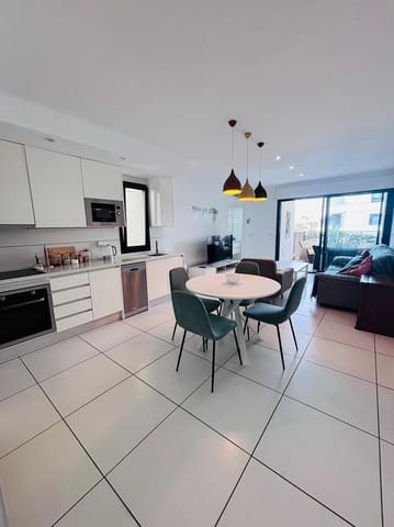 Apartamento de 2 habitaciones en Villamartin, Orihuela en venta con piscina - 205.000 € (Ref: 9713987)