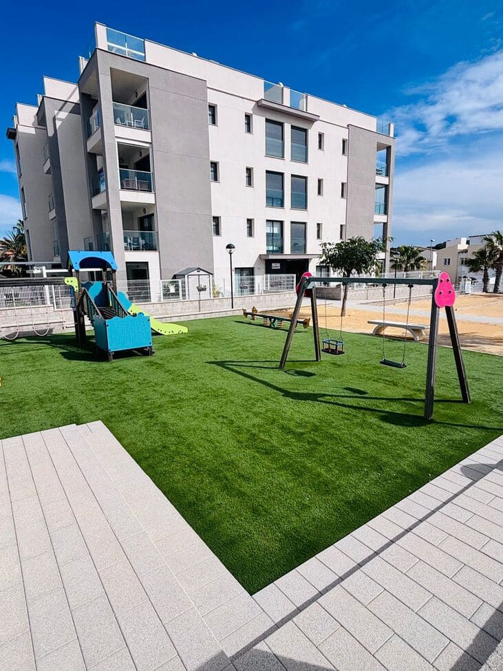 2 bedroom Apartment for sale in Villamartin with pool - € 205,000 (Ref: 9713987)