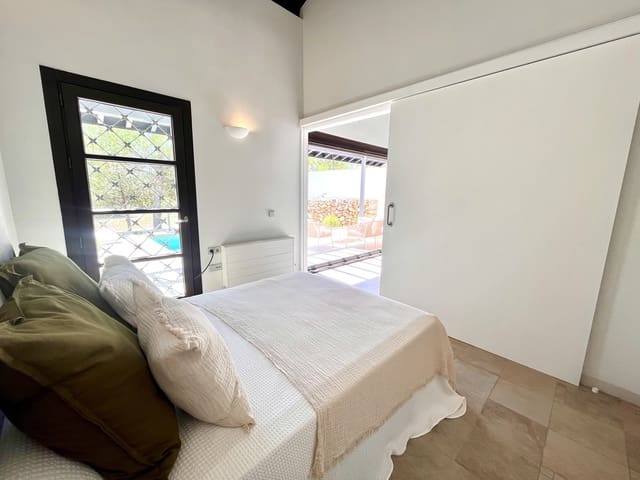 2 soveværelse Byhus til salg i Sucina, Murcia by med swimmingpool garage - € 298.000 (Ref: 9714001)