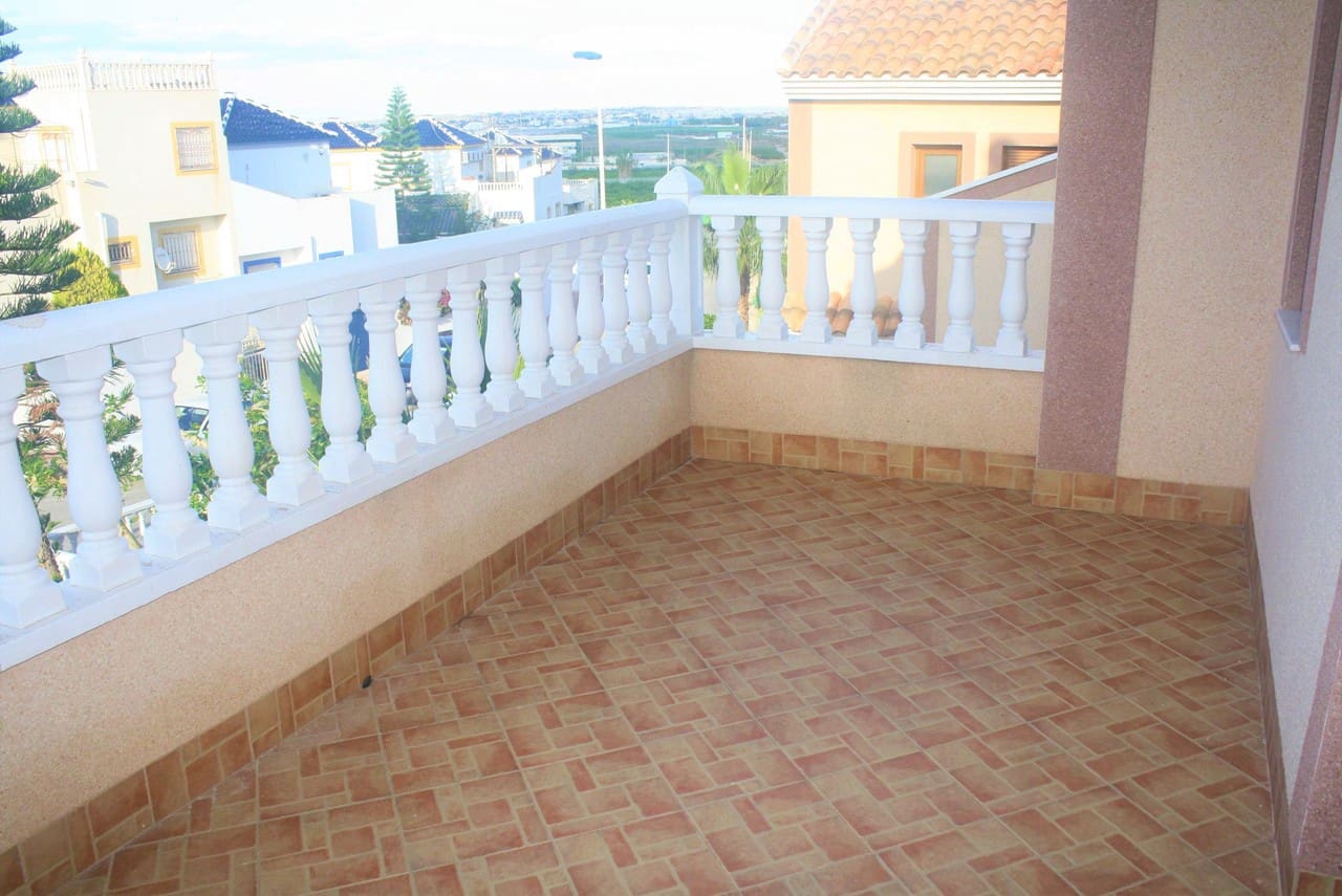 2 bedroom Townhouse for sale in Los Altos with pool - € 339,000 (Ref: 9714015)