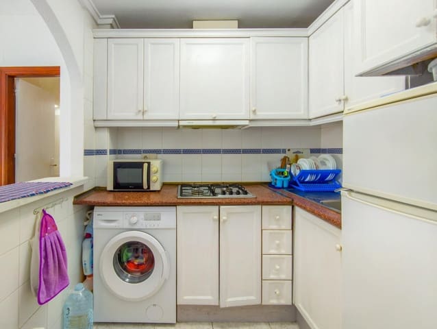 Piso de 2 habitaciones en Antonio Machado, Torrevieja en venta con piscina - 127.260 € (Ref: 9730740)