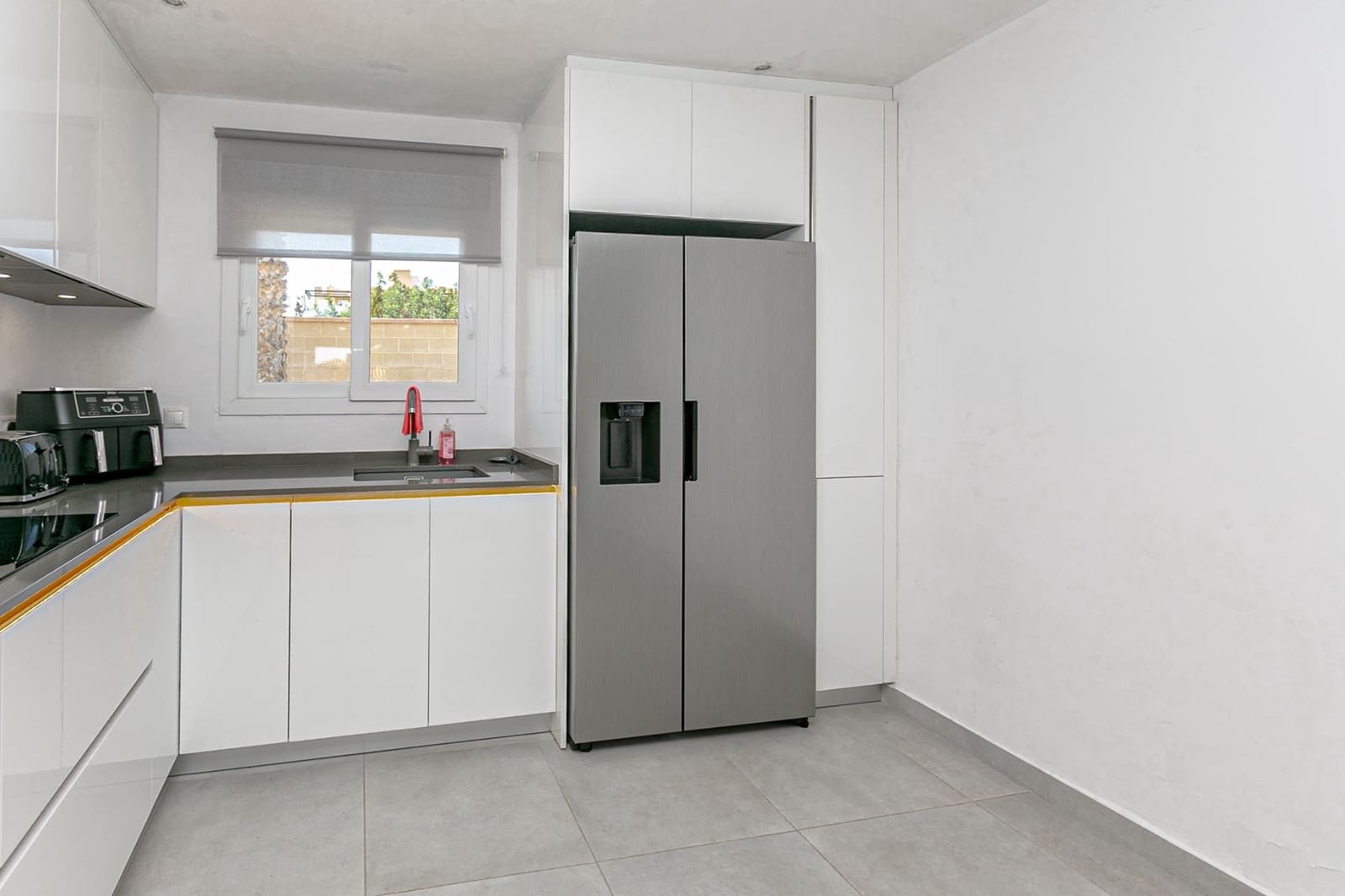 6 bedroom Villa for sale in Campoamor with pool garage - € 799,000 (Ref: 9730742)