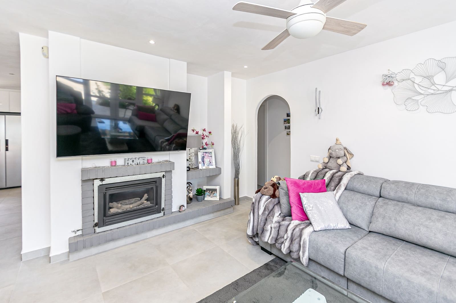 6 bedroom Villa for sale in Campoamor with pool garage - € 799,000 (Ref: 9730742)