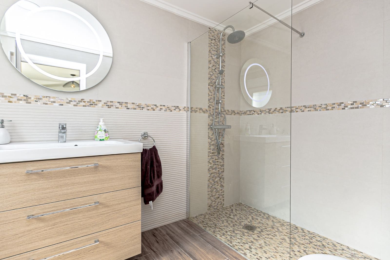 6 bedroom Villa for sale in Campoamor with pool garage - € 799,000 (Ref: 9730742)