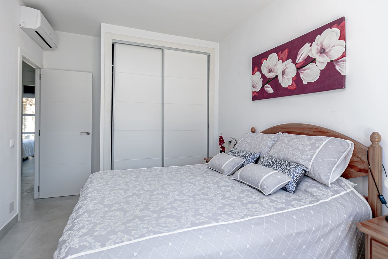 6 bedroom Villa for sale in Campoamor with pool garage - € 799,000 (Ref: 9730742)