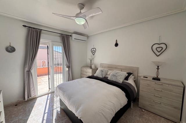 3 chambre Villa/Maison à vendre à San Miguel de Salinas avec piscine - 329 995 € (Ref: 9733797)