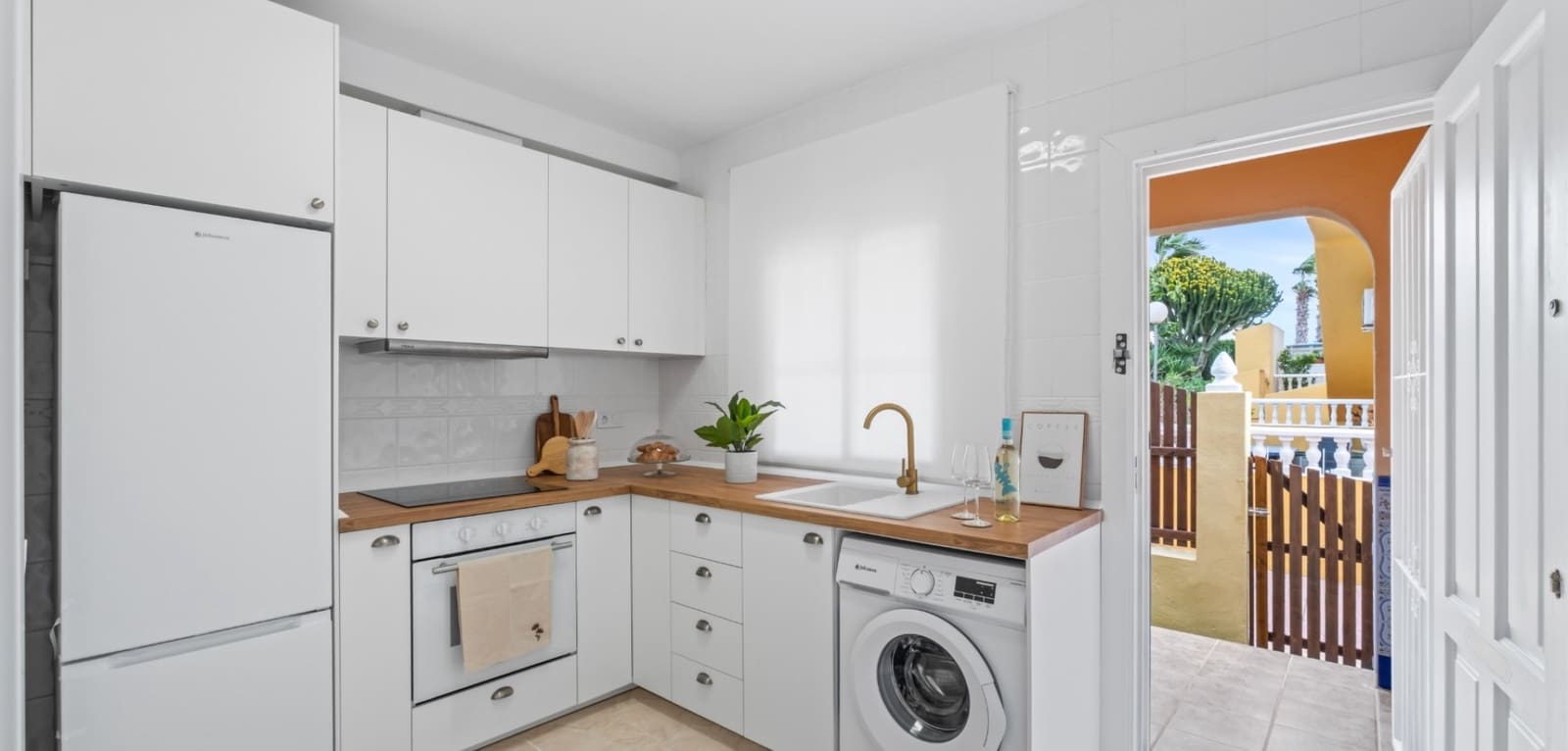 Casa de 2 habitaciones en Orihuela Costa en venta con piscina - 205.000 € (Ref: 9749397)