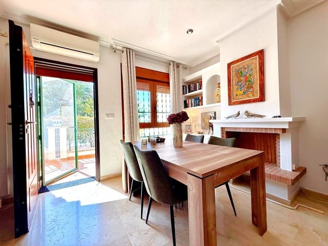 Casa de 3 habitaciones en Los Almendros (Orihuela Costa), Orihuela en venta con piscina - 265.000 € (Ref: 9756767)