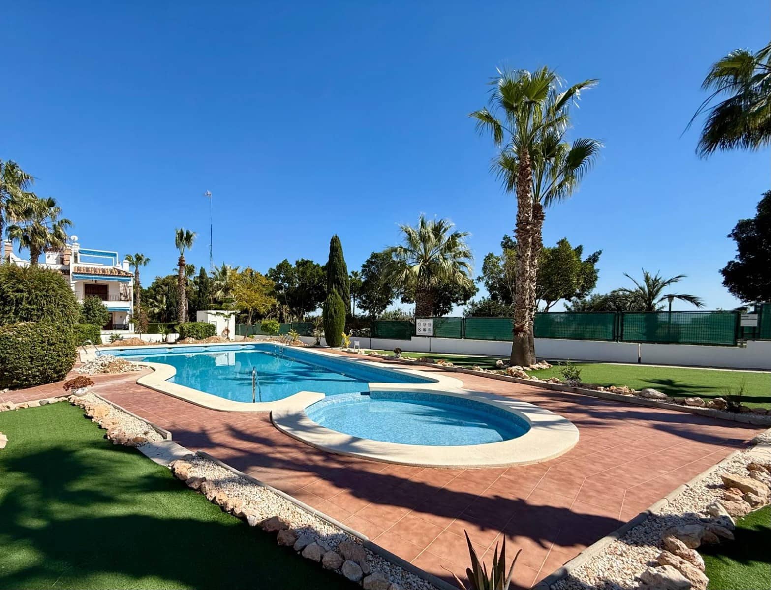 Casa de 3 habitaciones en Orihuela Costa en venta con piscina - 265.000 € (Ref: 9756767)