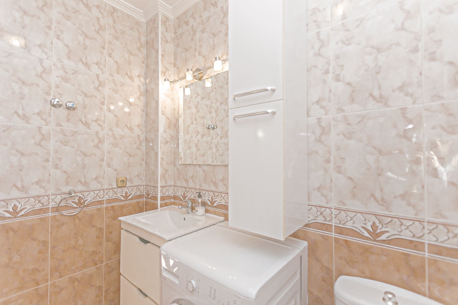 3 soverom Kjedet enebolig til salgs i Playa Flamenca med svømmebasseng - € 224 500 (Ref: 9756769)