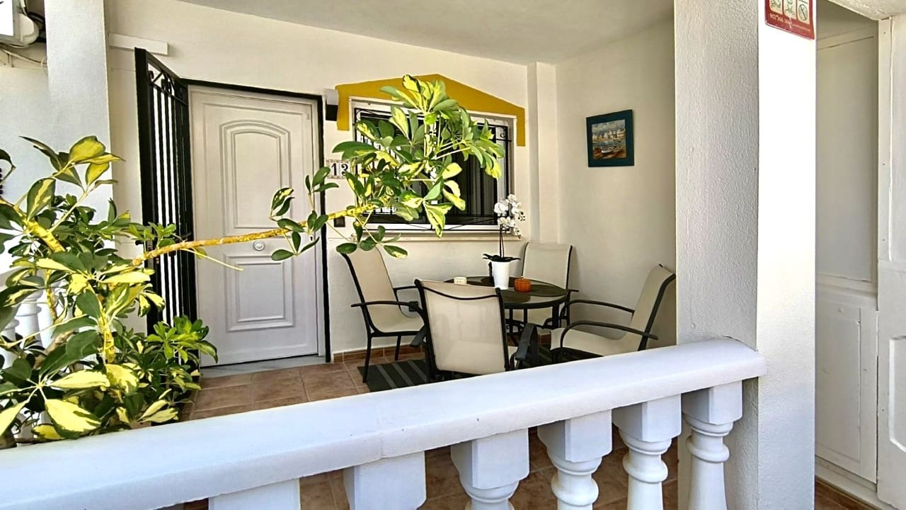 3 soveværelse Byhus til salg i Los Altos med swimmingpool - € 277.900 (Ref: 9785080)