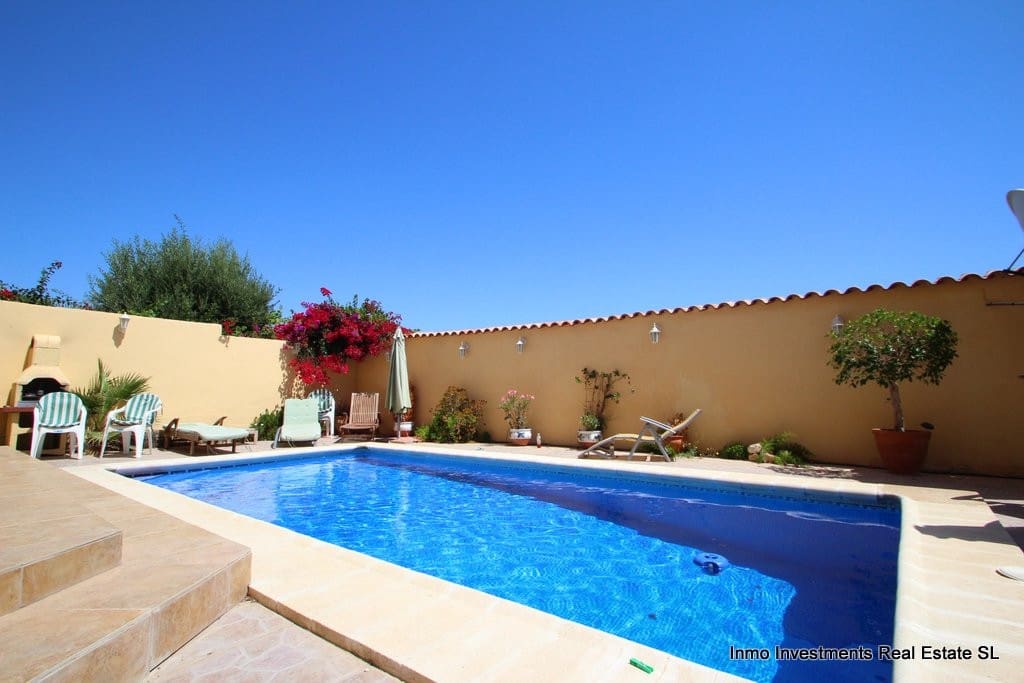 4 sypialnia Willa na sprzedaż w Villamartin z basenem - 345 000 € (Ref: 9827572)
