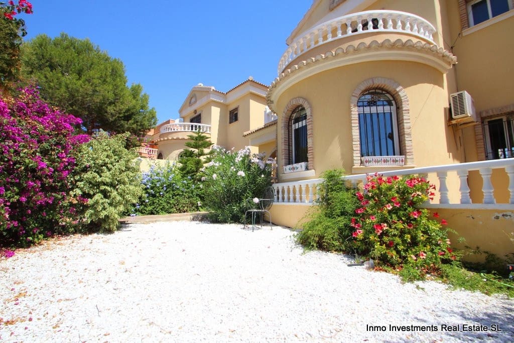 4 sypialnia Willa na sprzedaż w Villamartin z basenem - 345 000 € (Ref: 9827572)