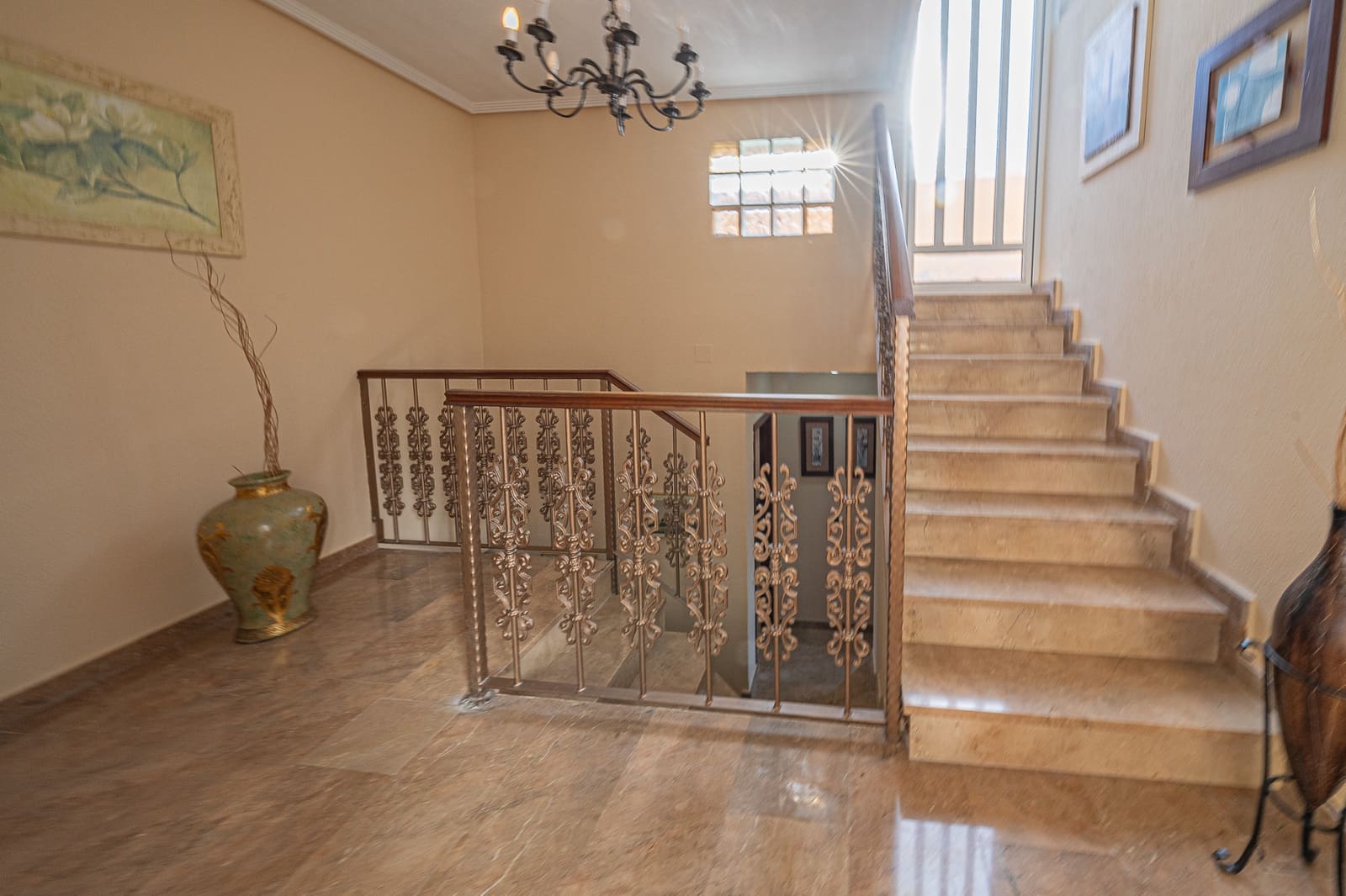 4 quarto Moradia Geminada para venda em Torrevieja com piscina - 390 000 € (Ref: 9827574)