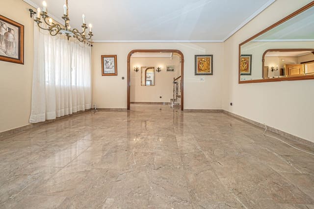 4 quarto Moradia Geminada para venda em El Chaparral, Torrevieja com piscina - 390 000 € (Ref: 9827574)