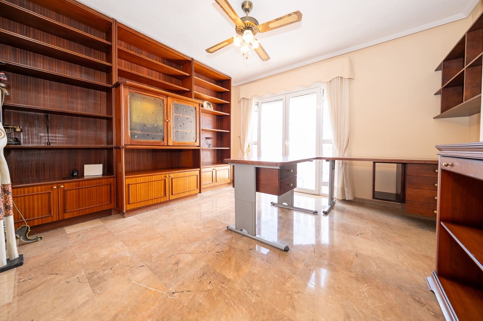 4 quarto Moradia Geminada para venda em Torrevieja com piscina - 390 000 € (Ref: 9827574)