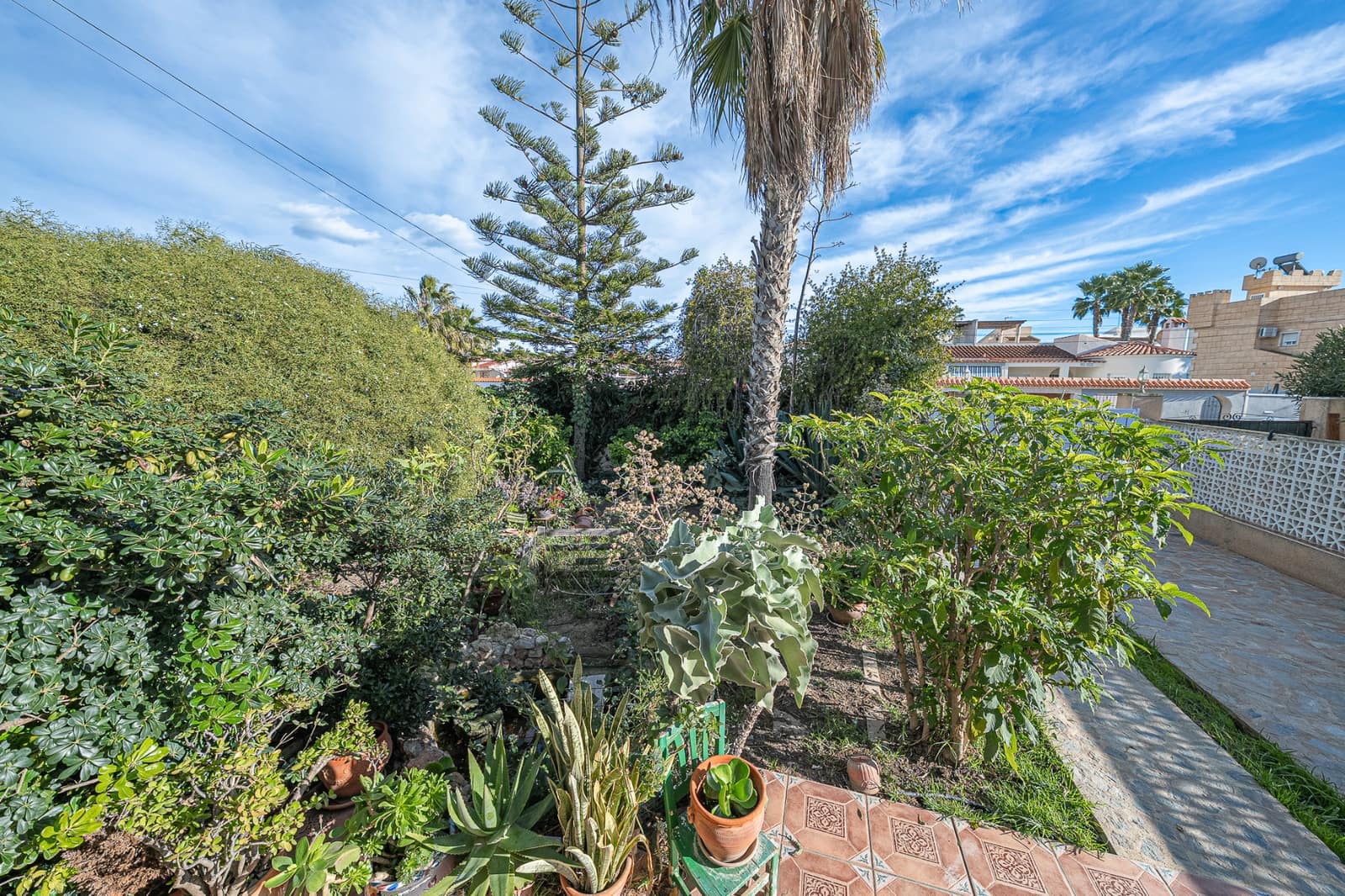 4 quarto Moradia Geminada para venda em Torrevieja com piscina - 390 000 € (Ref: 9827574)