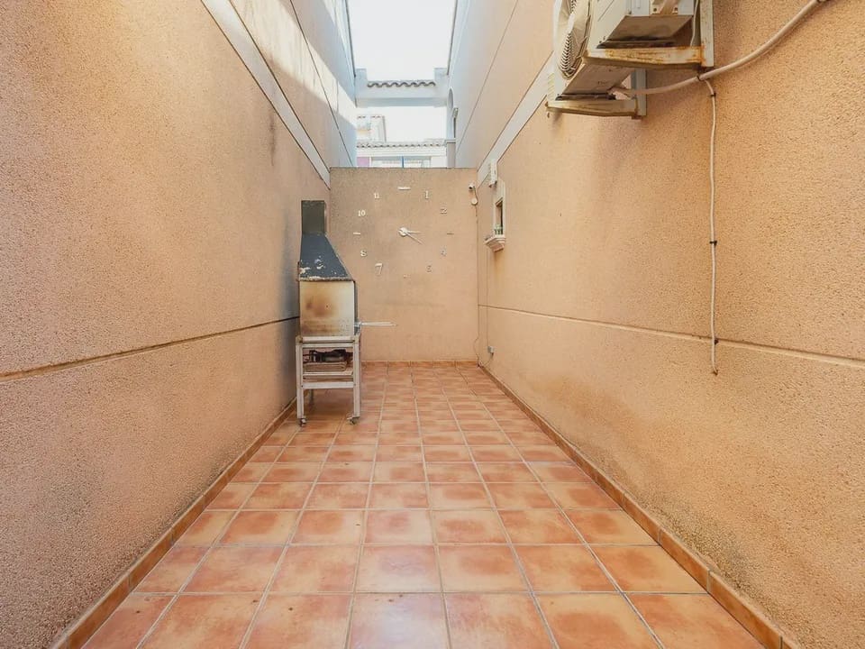 2 Zimmer Apartment zu verkaufen in Orihuela Costa mit Pool - 159.900 € (Ref: 9827576)