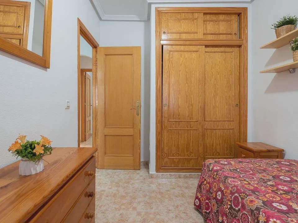 2 Zimmer Apartment zu verkaufen in Orihuela Costa mit Pool - 159.900 € (Ref: 9827576)