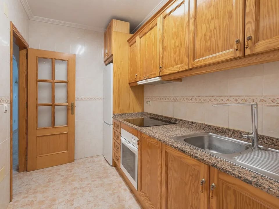 2 Zimmer Apartment zu verkaufen in Orihuela Costa mit Pool - 159.900 € (Ref: 9827576)