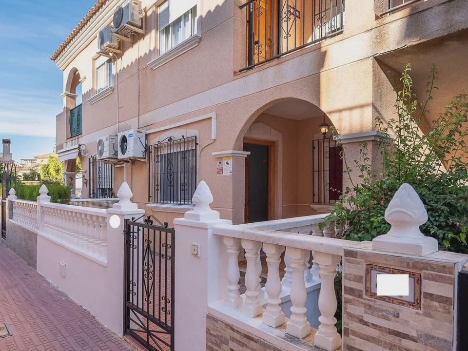 2 Zimmer Apartment zu verkaufen in Orihuela Costa mit Pool - 159.900 € (Ref: 9827576)
