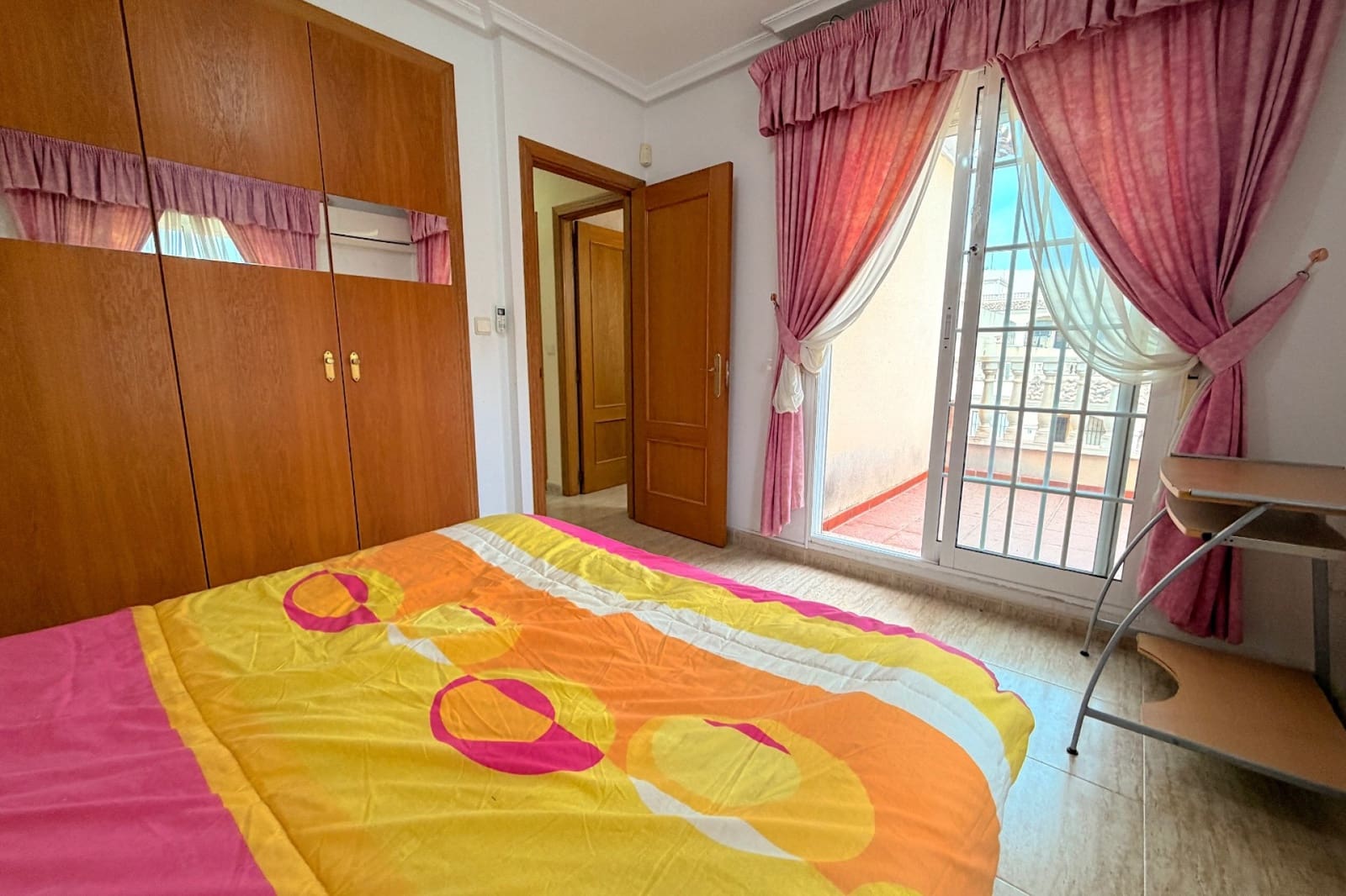 3 soverom Kjedet enebolig til salgs i Algorfa med svømmebasseng - € 249 995 (Ref: 9827578)