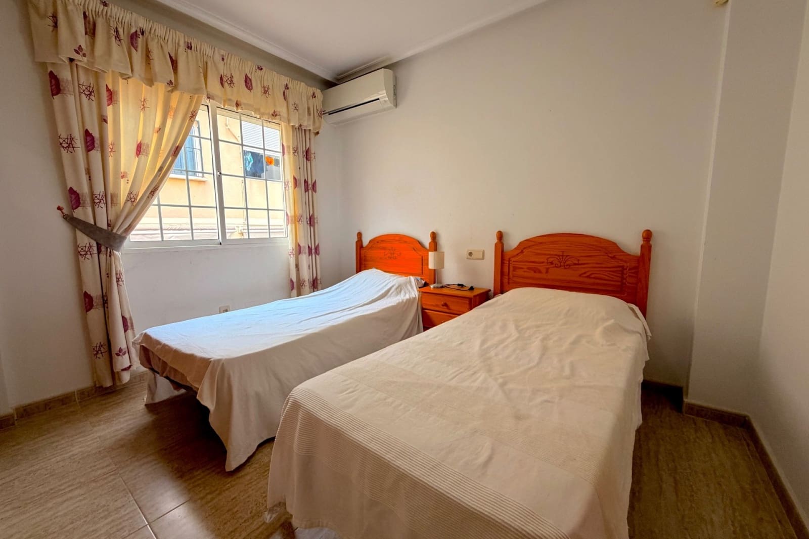 3 soverom Kjedet enebolig til salgs i Algorfa med svømmebasseng - € 249 995 (Ref: 9827578)