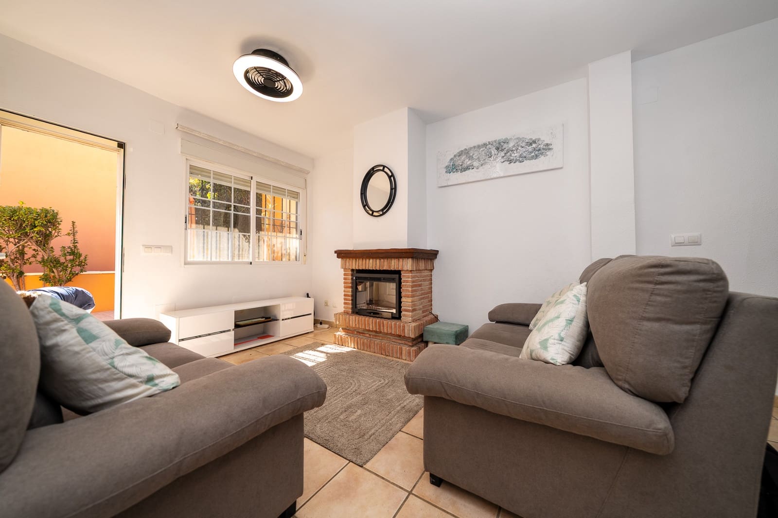3 makuuhuone Huvila myytävänä paikassa Playa Flamenca mukana uima-altaan - 269 950 € (Ref: 9827583)
