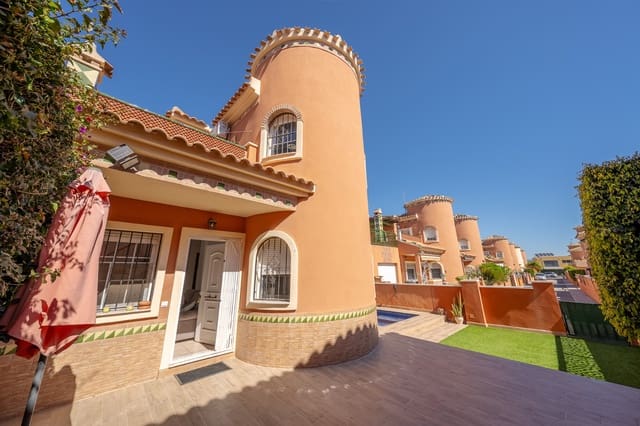 3 makuuhuone Huvila myytävänä paikassa Playa Flamenca, Orihuela mukana uima-altaan - 269 950 € (Ref: 9827583)