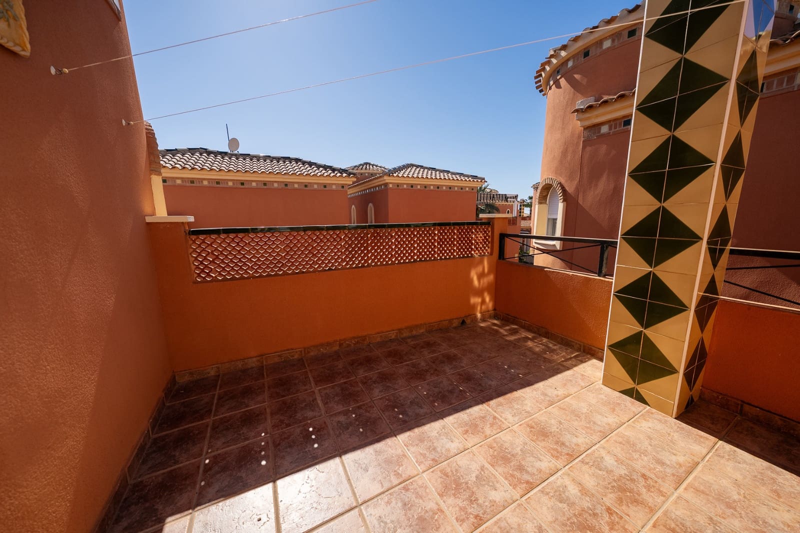 3 makuuhuone Huvila myytävänä paikassa Playa Flamenca mukana uima-altaan - 269 950 € (Ref: 9827583)