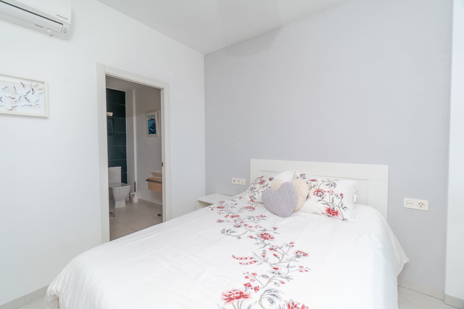 2 makuuhuone Huoneisto myytävänä paikassa La Zenia mukana uima-altaan - 249 900 € (Ref: 9827588)