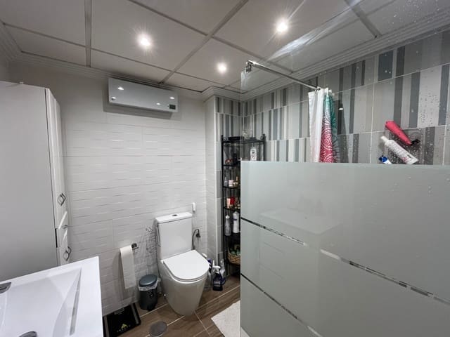 2 makuuhuone Omakotitalo myytävänä paikassa Catral mukana uima-altaan - 154 995 € (Ref: 9827593)