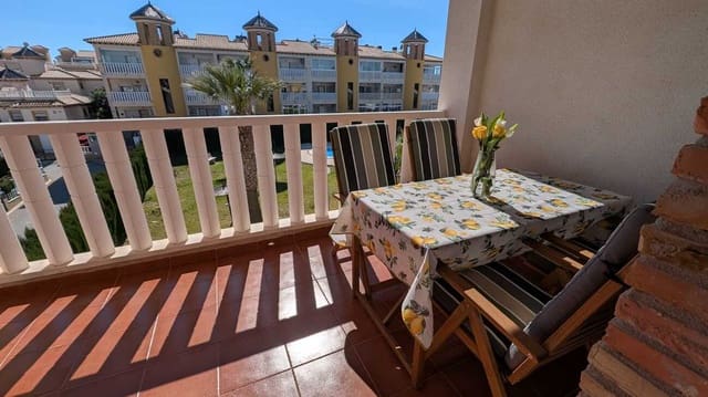 2 makuuhuone Kattohuoneisto myytävänä paikassa Villamartin, Orihuela mukana uima-altaan - 139 950 € (Ref: 9827595)