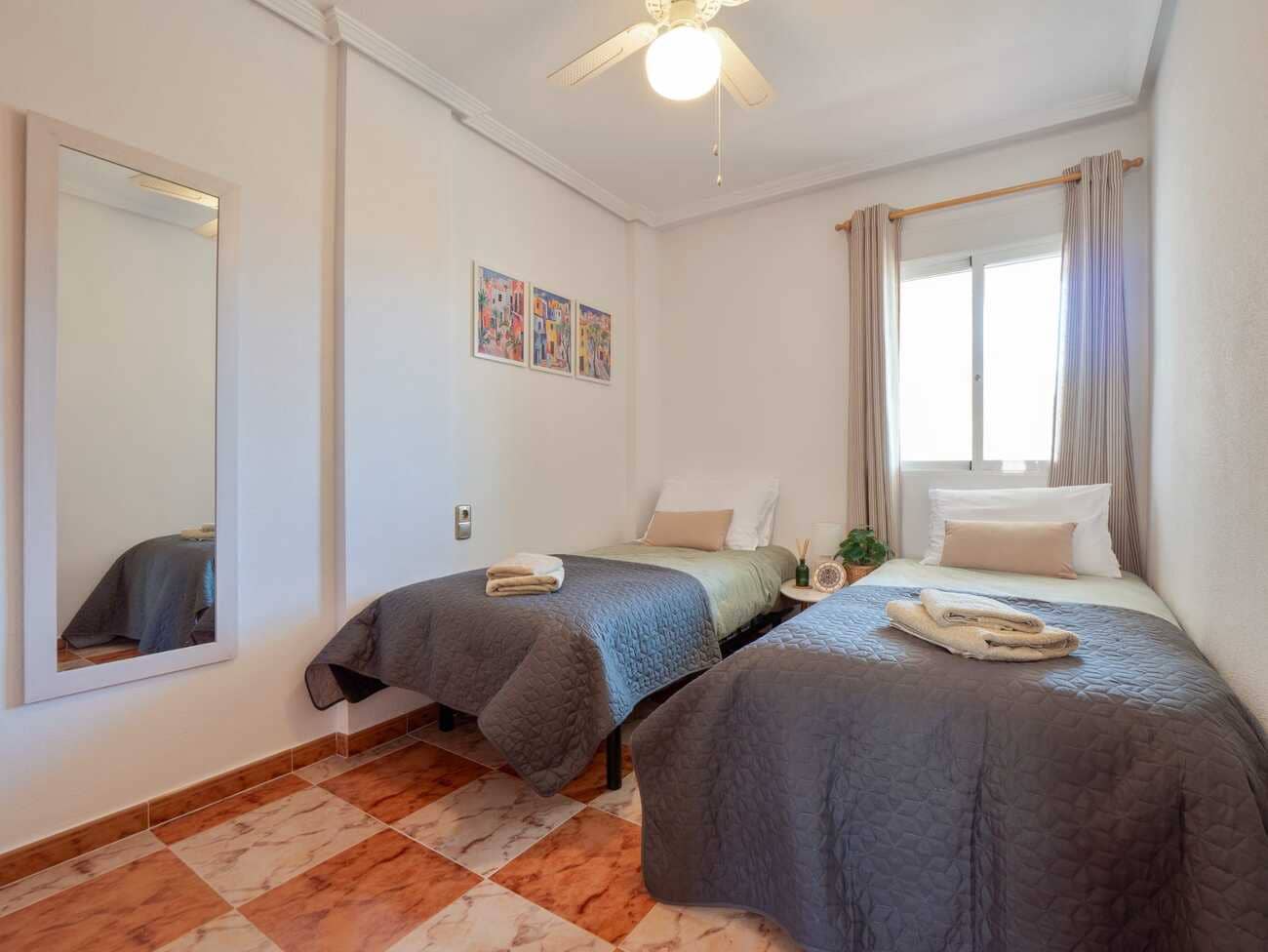 2 makuuhuone Kattohuoneisto myytävänä paikassa Villamartin mukana uima-altaan - 139 950 € (Ref: 9827595)