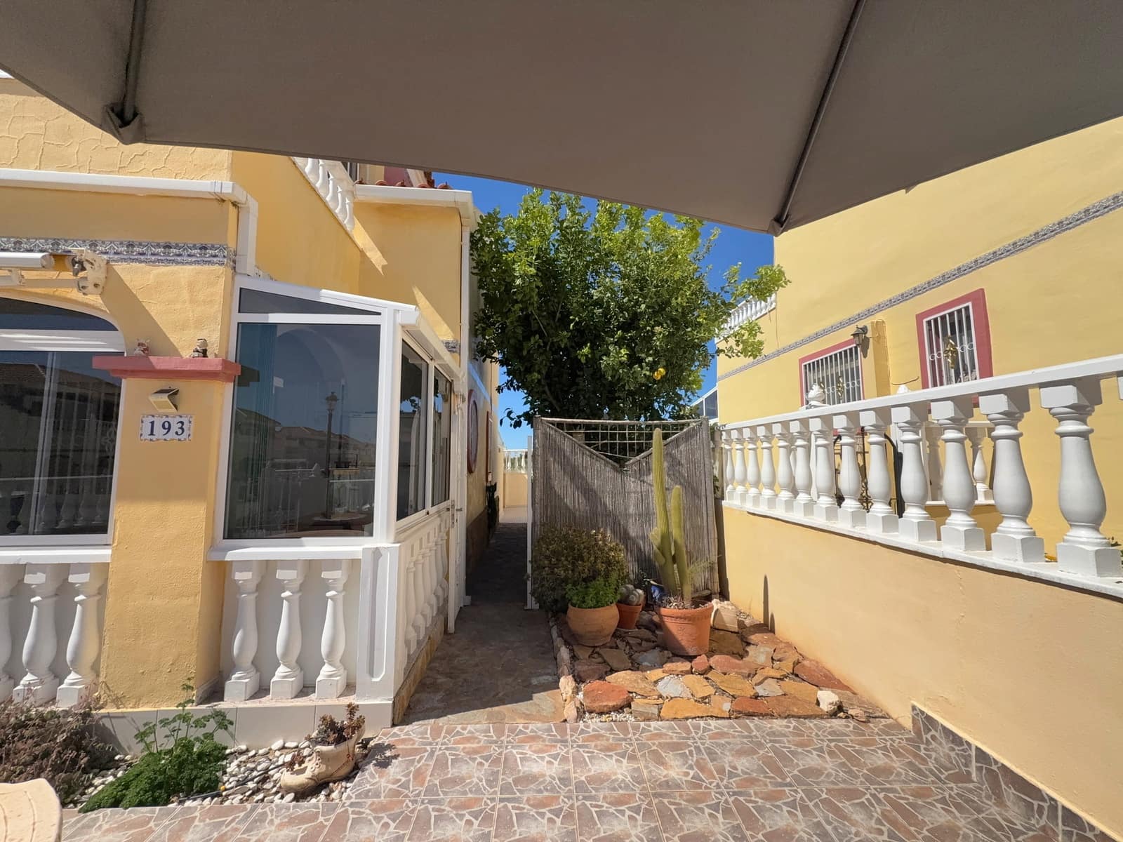2 slaapkamer Halfvrijstaande villa te koop in Cabo Roig met zwembad - € 199.950 (Ref: 9852170)