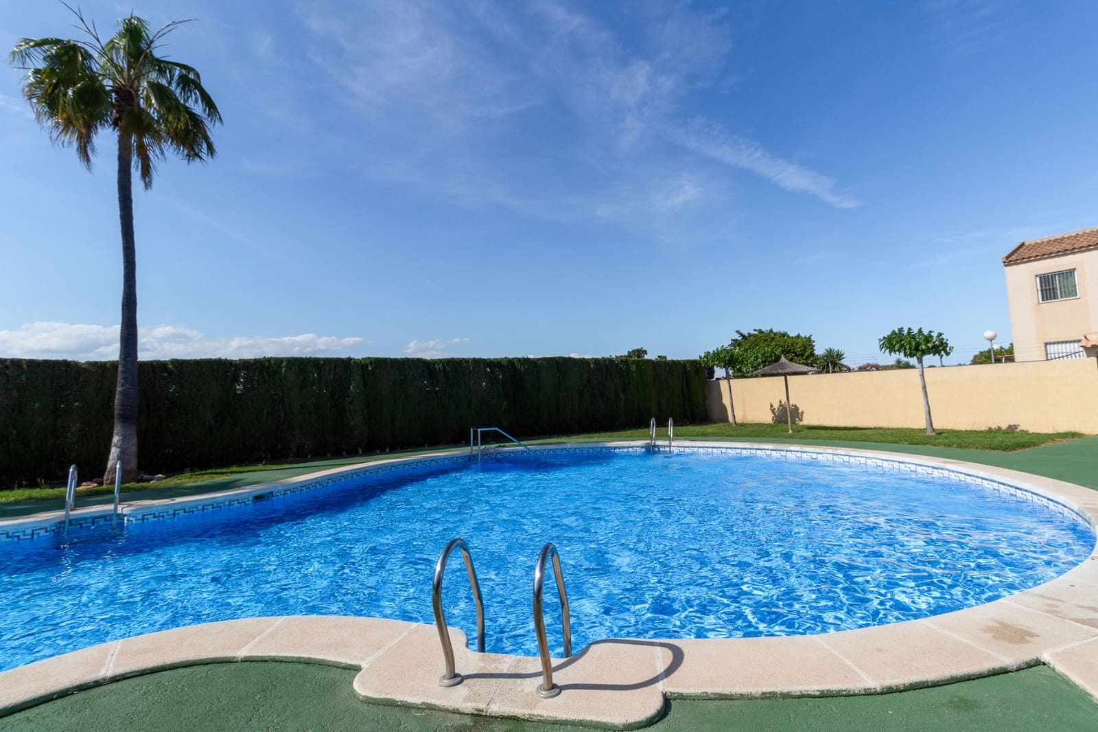 3 chambre Appartement à vendre à Torrevieja avec piscine - 125 000 € (Ref: 9852171)