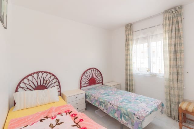 3 chambre Appartement à vendre à El Chaparral, Torrevieja avec piscine - 125 000 € (Ref: 9852171)