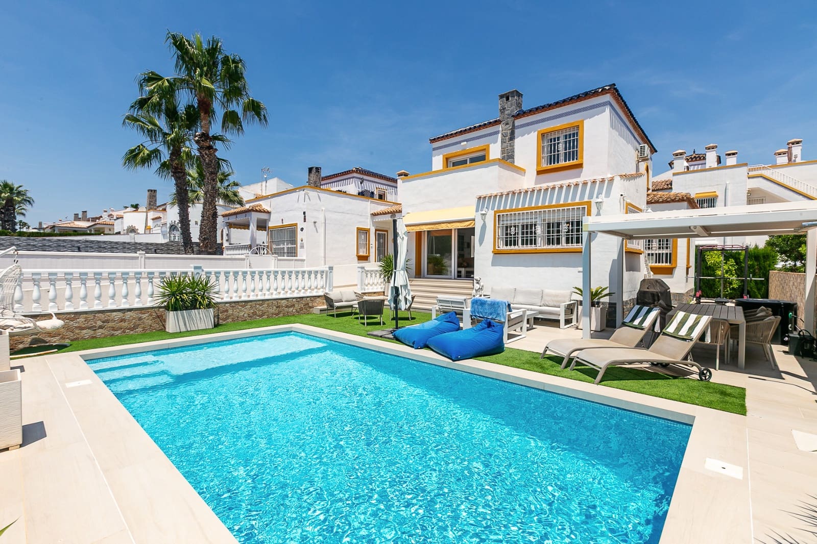 3 sypialnia Dom blizniak na sprzedaż w Los Dolses z basenem - 549 995 € (Ref: 9874045)