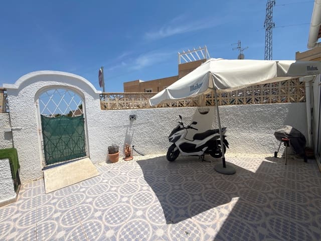 Bungalow de 2 habitaciones en Blue Lagoon en venta con piscina - 209.950 € (Ref: 9874052)